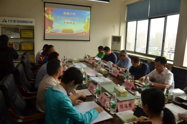 調(diào)研組對九九智能環(huán)保運(yùn)用高新技術(shù)在藍(lán)天保衛(wèi)戰(zhàn)中所做出的貢獻(xiàn)表示贊賞