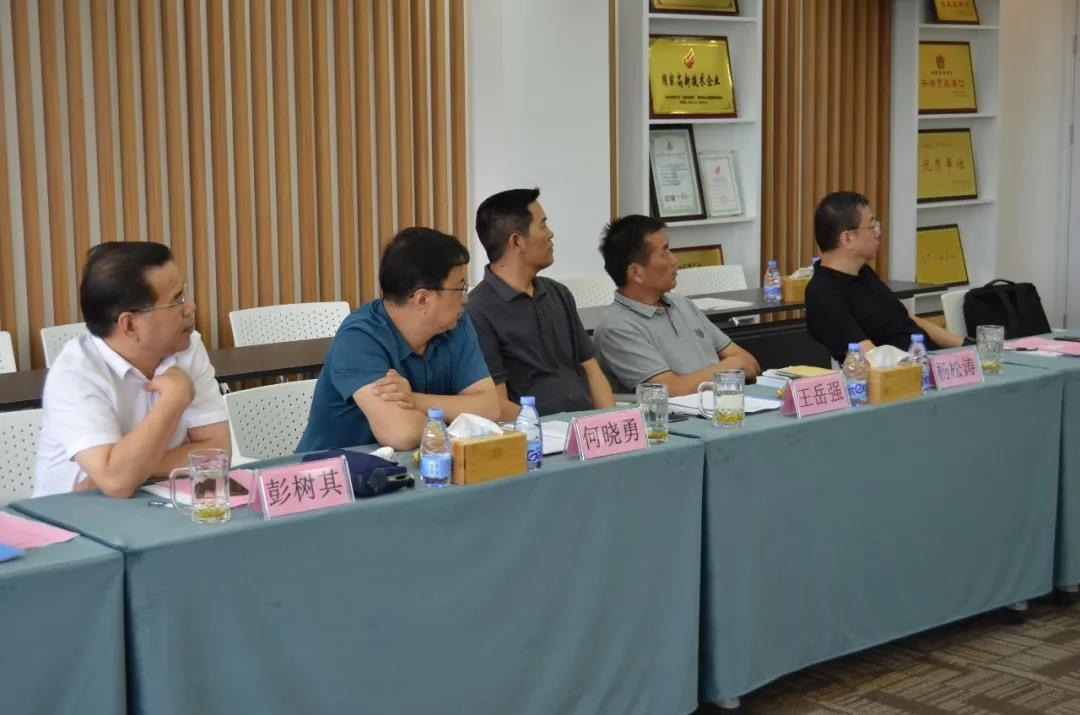 寧夏自治區(qū)工商聯(lián)主席何曉勇一行來到九九環(huán)?？疾熘笇?dǎo)