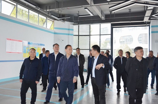 湖南省人大常委會(huì)原副主任、湖南異地商會(huì)聯(lián)合會(huì)顧問陳君文一行蒞臨九九調(diào)研指導(dǎo)
